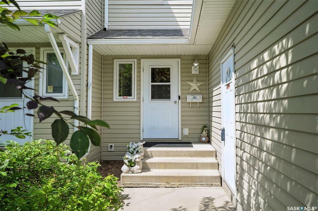Property Photo: 715 Hart Road 803 SK S7M 3Y7