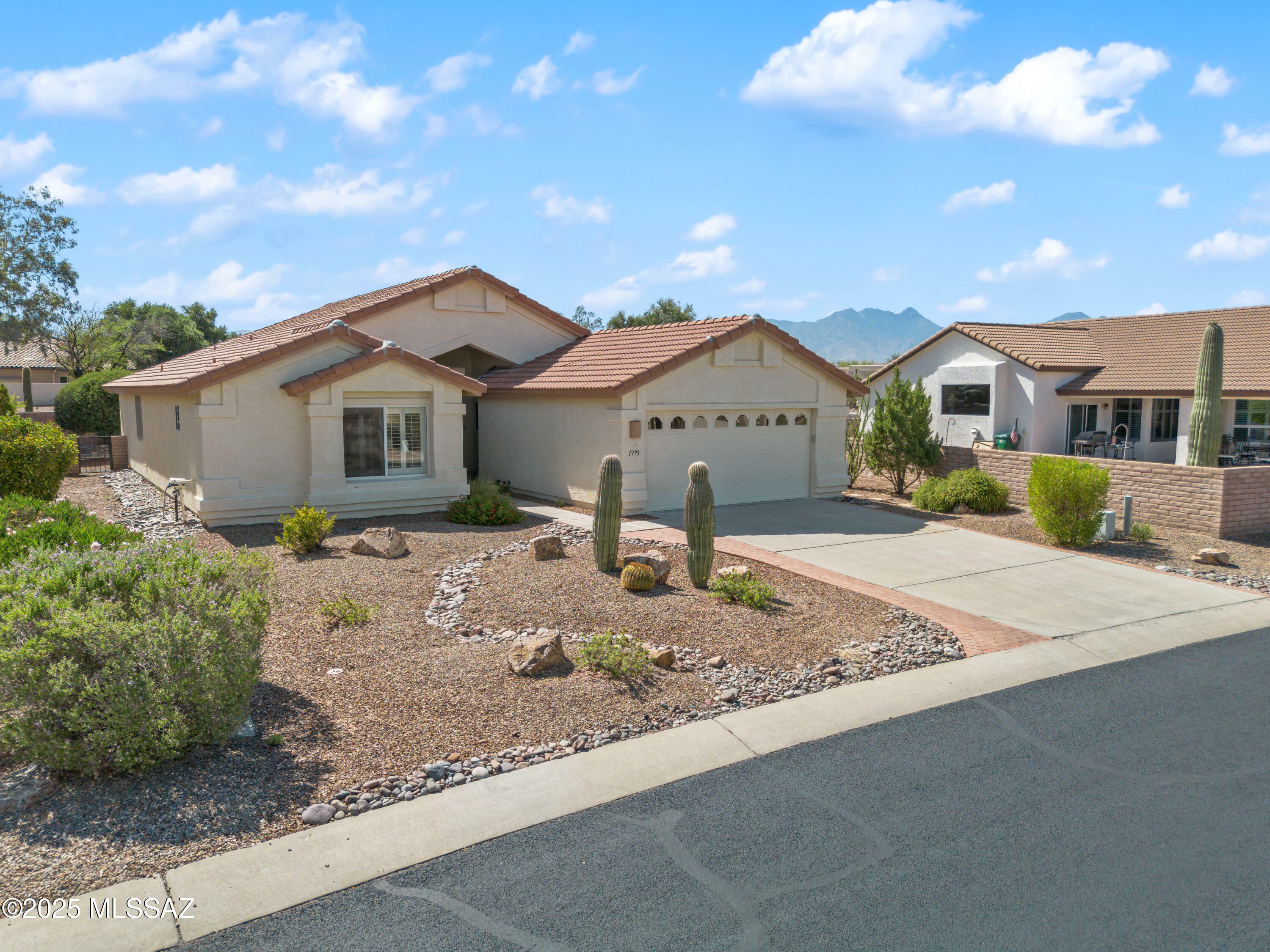 Property Photo: 1993 E Desert Lark Pass AZ 85614