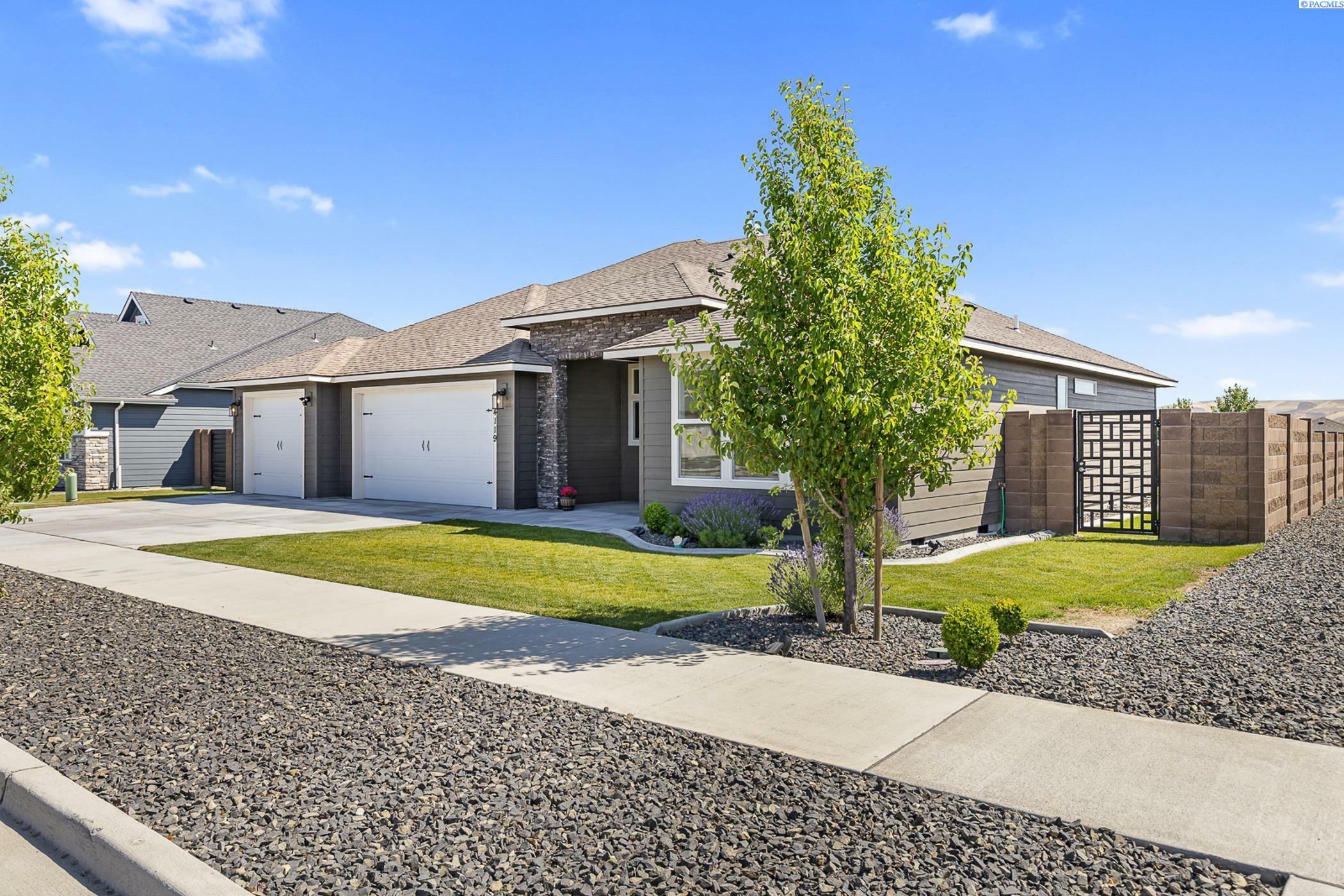 Property Photo: 4119 Corvina Street WA 99352