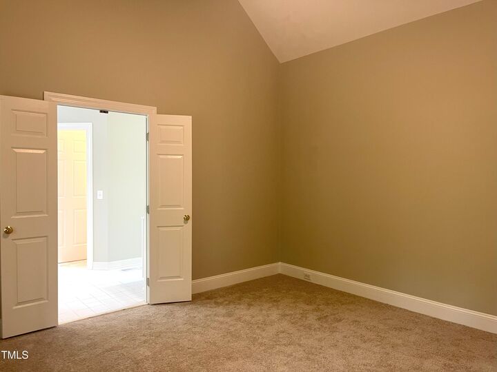 Property Photo: 8100 Laurel Mountain Road NC 27613