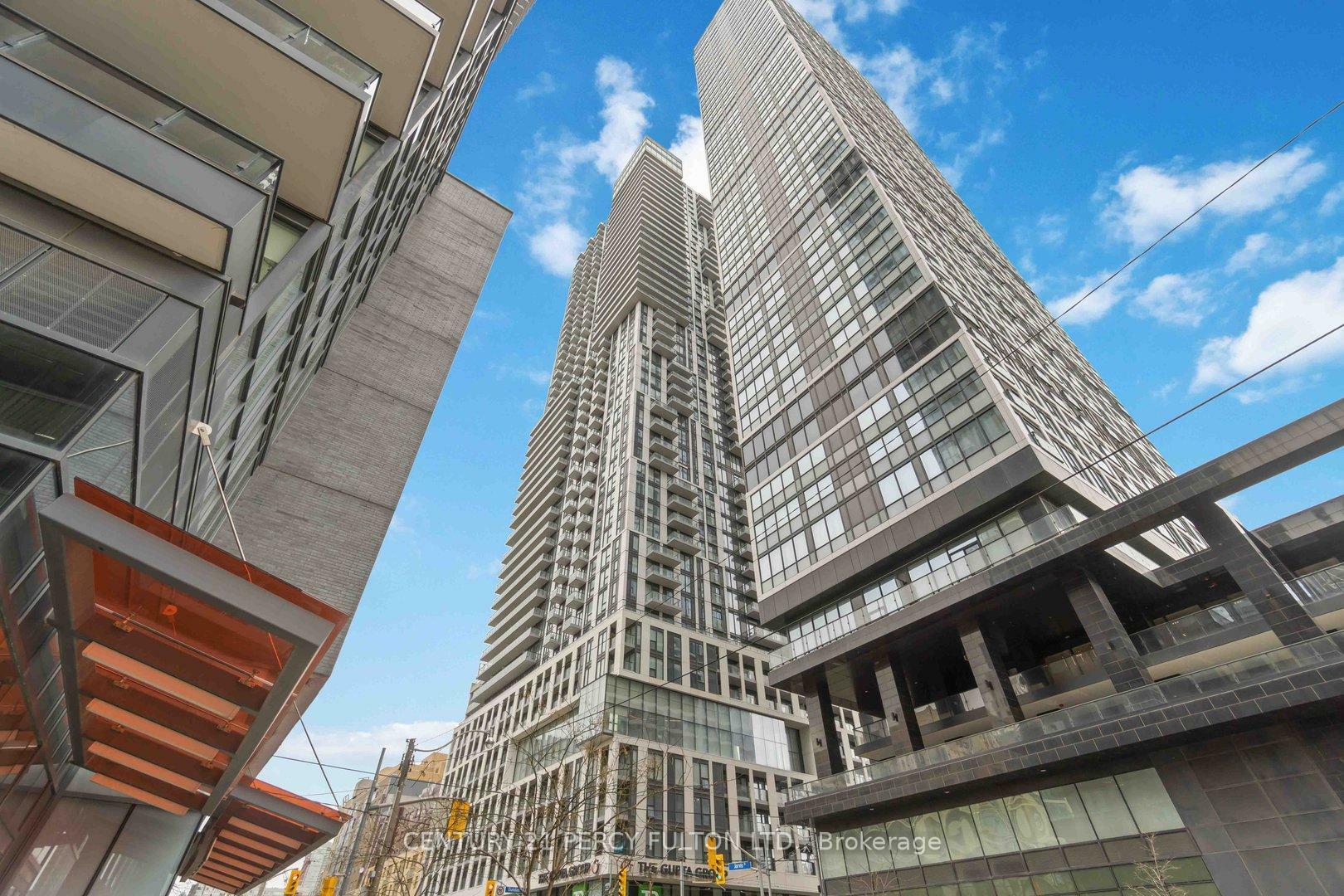 Property Photo: 251 Jarvis Street 839 ON M5B 2C2