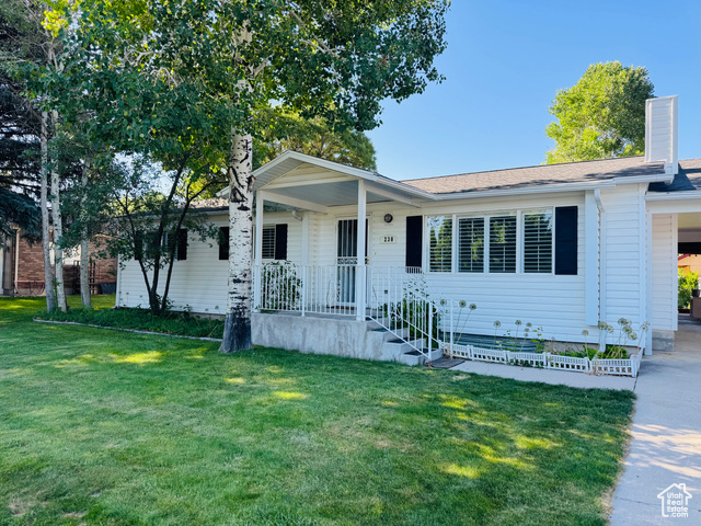 Property Photo: 230 E 300 S UT 84627