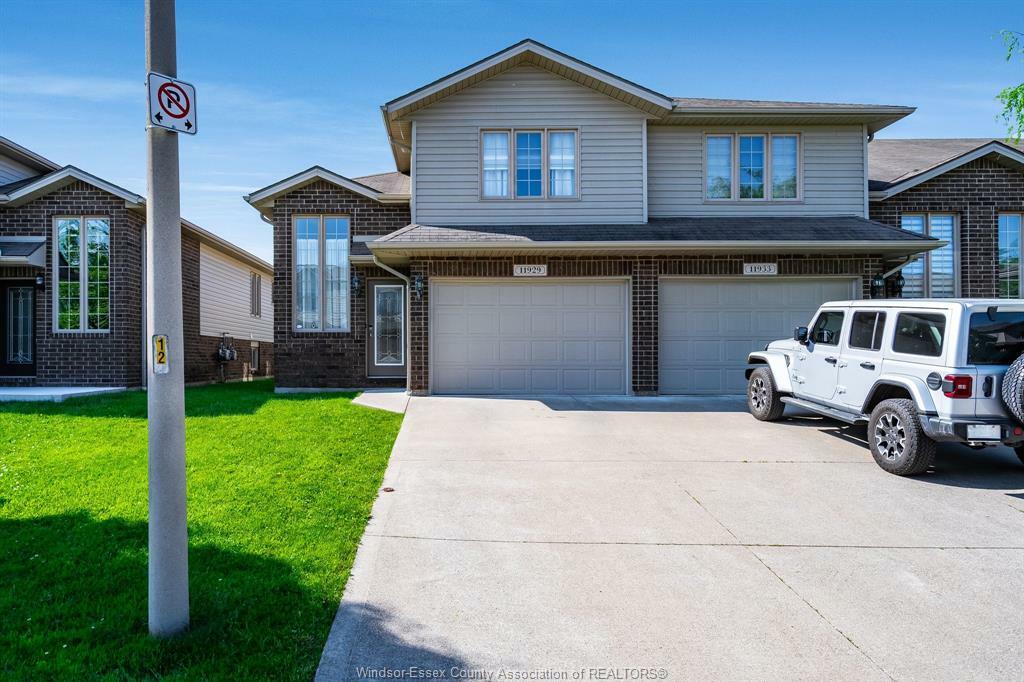 Property Photo:  11929 Boulder Crescent  ON N8P 1Z6 