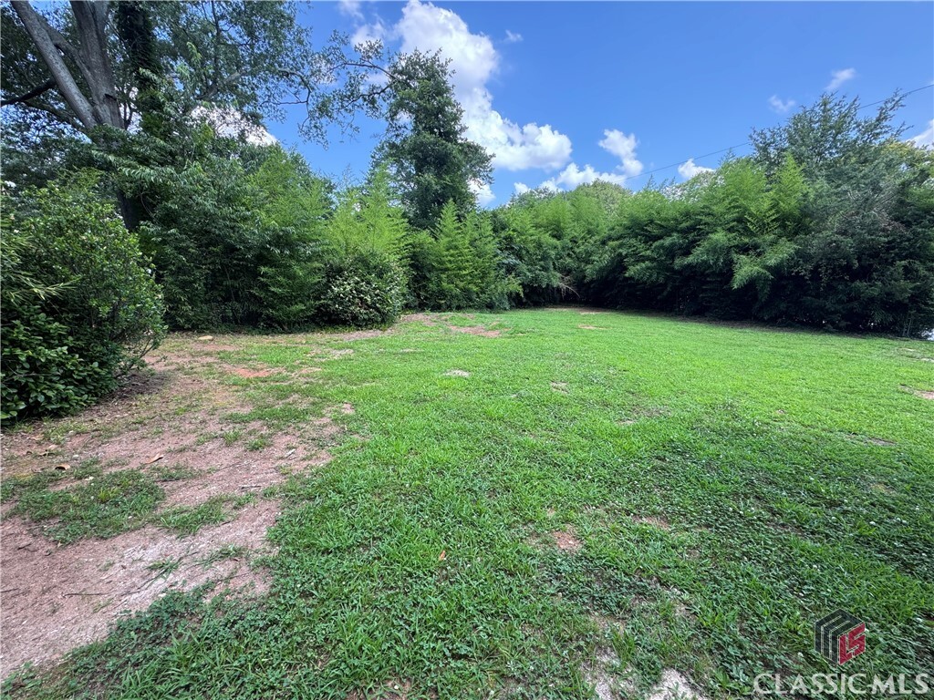 Property Photo: 175 Best Drive GA 30606