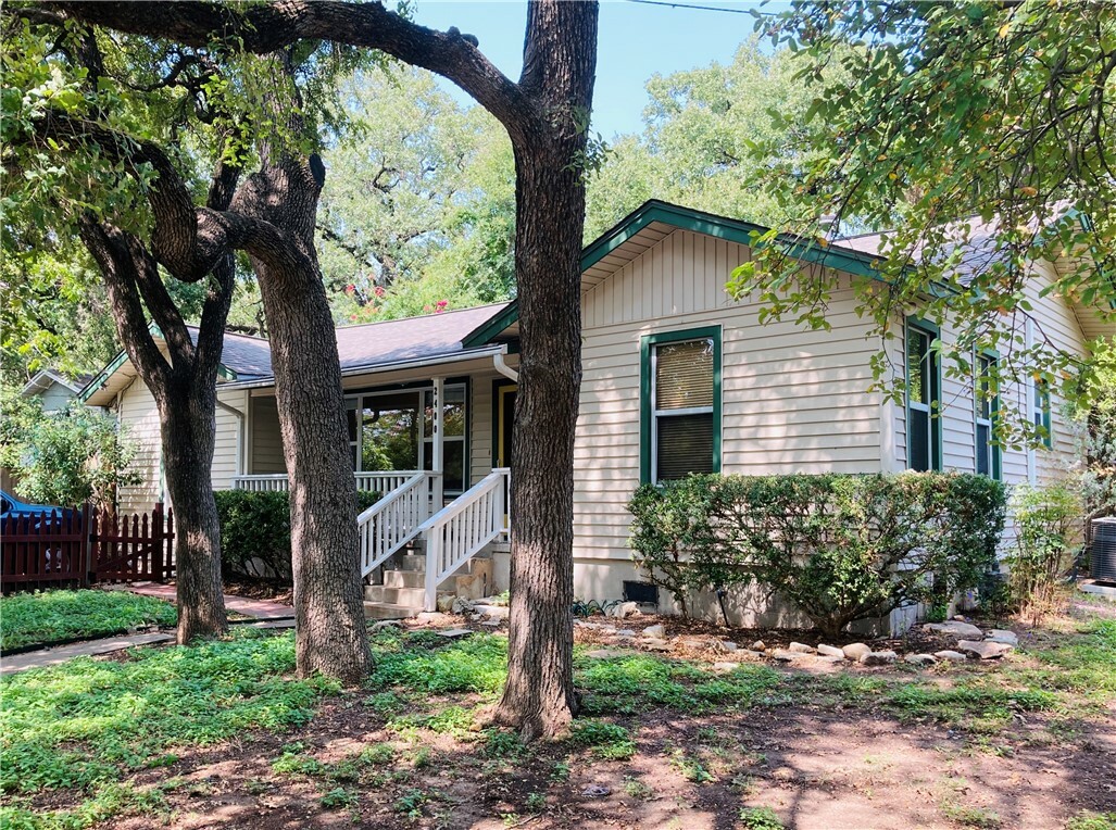 Property Photo: 2400 W 7th Street TX 78703