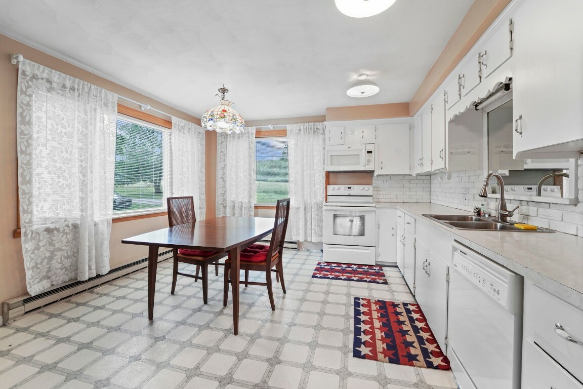 Property Photo: 1126 Pennsylvania Avenue PA 18830