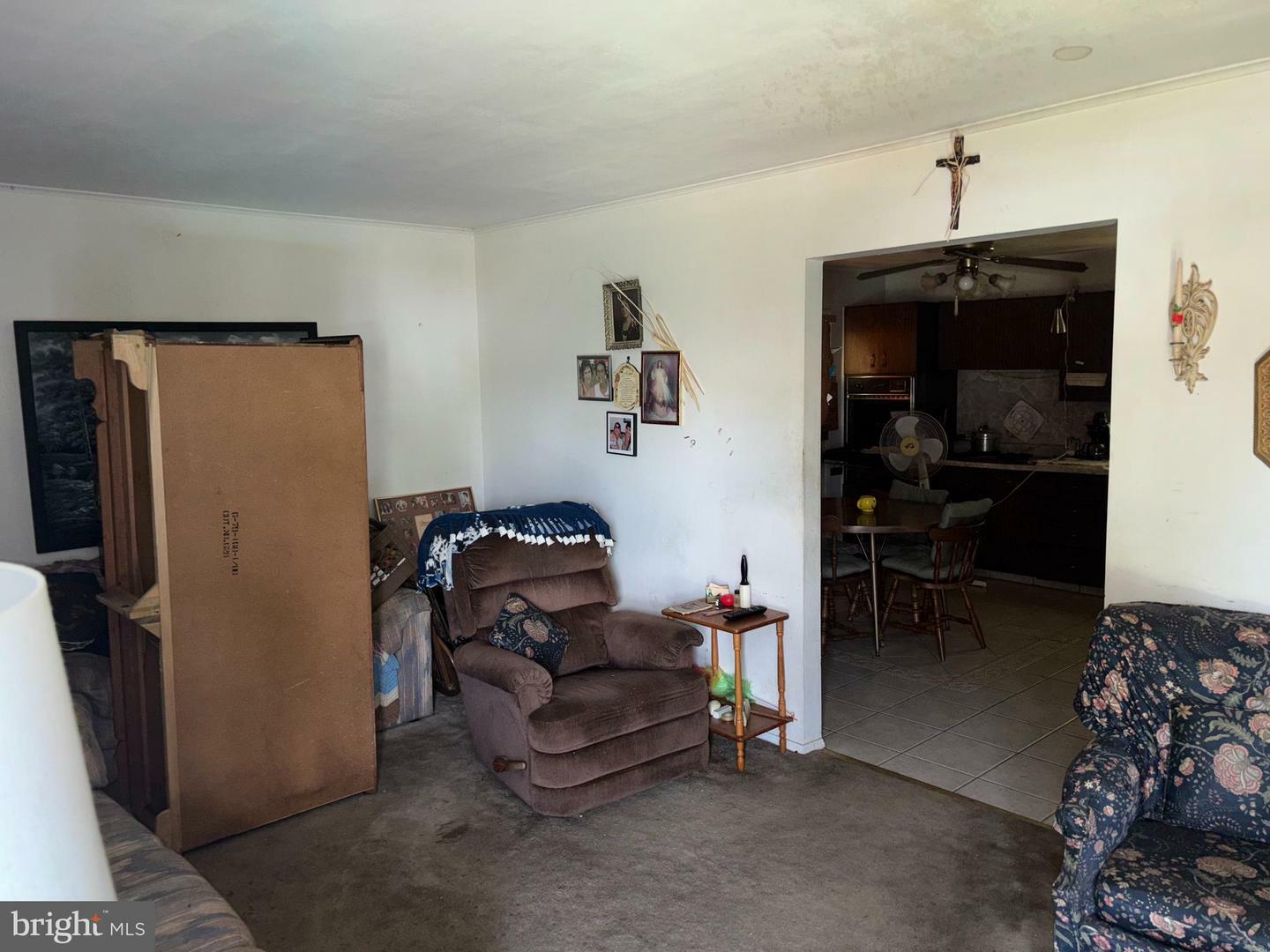 Property Photo: 5 Sandy La NJ 08610