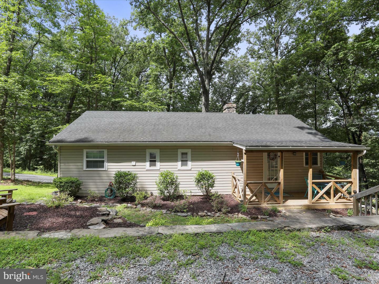 Property Photo: 832 Shenandoah River Drive WV 25425