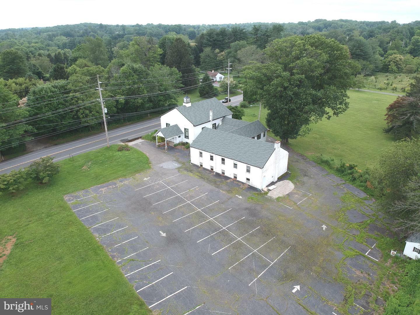 Property Photo:  1223 Middletown Road  PA 19342 