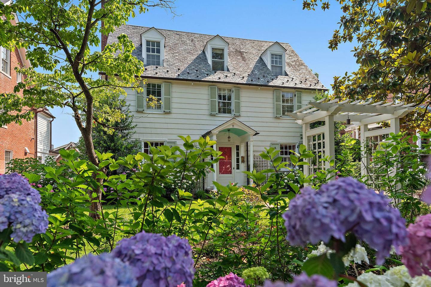 Property Photo: 11 Southgate Avenue MD 21401