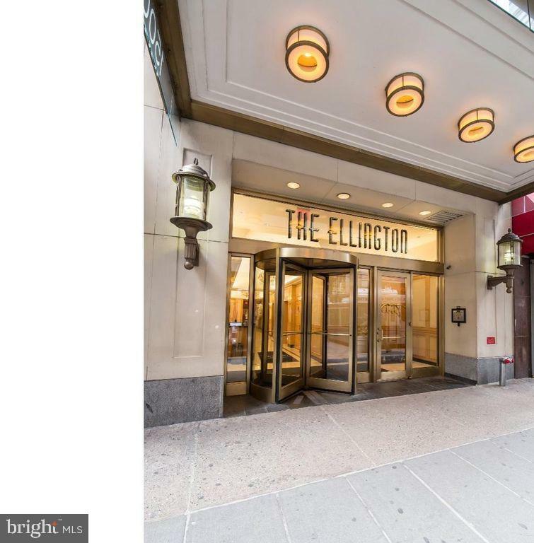 Property Photo: 1500 Chestnut Street 19F PA 19102