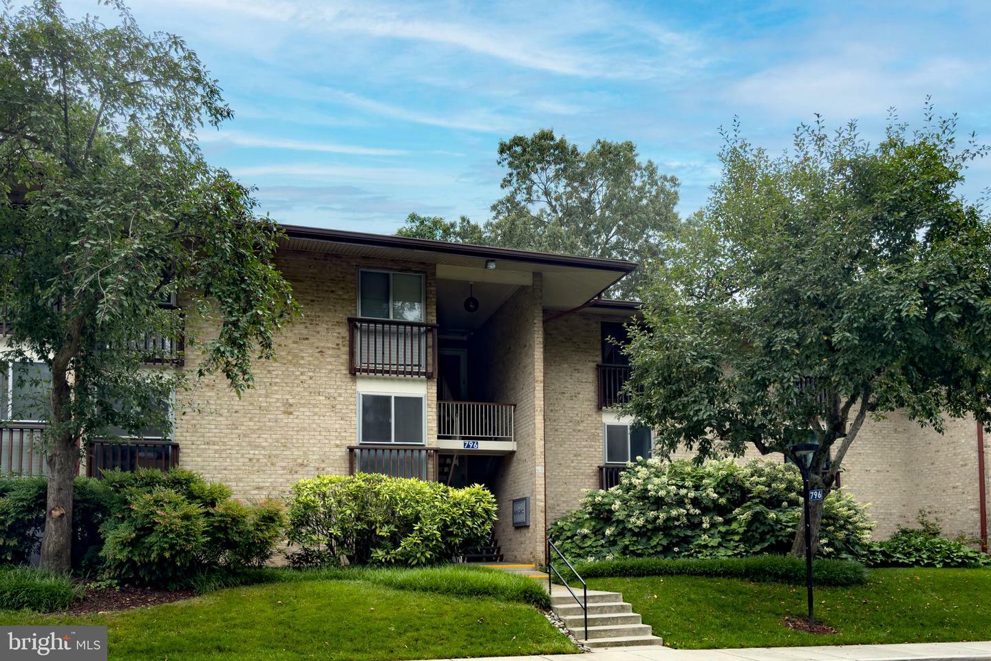 Property Photo:  796 Fairview Avenue E 796 E  MD 21403 