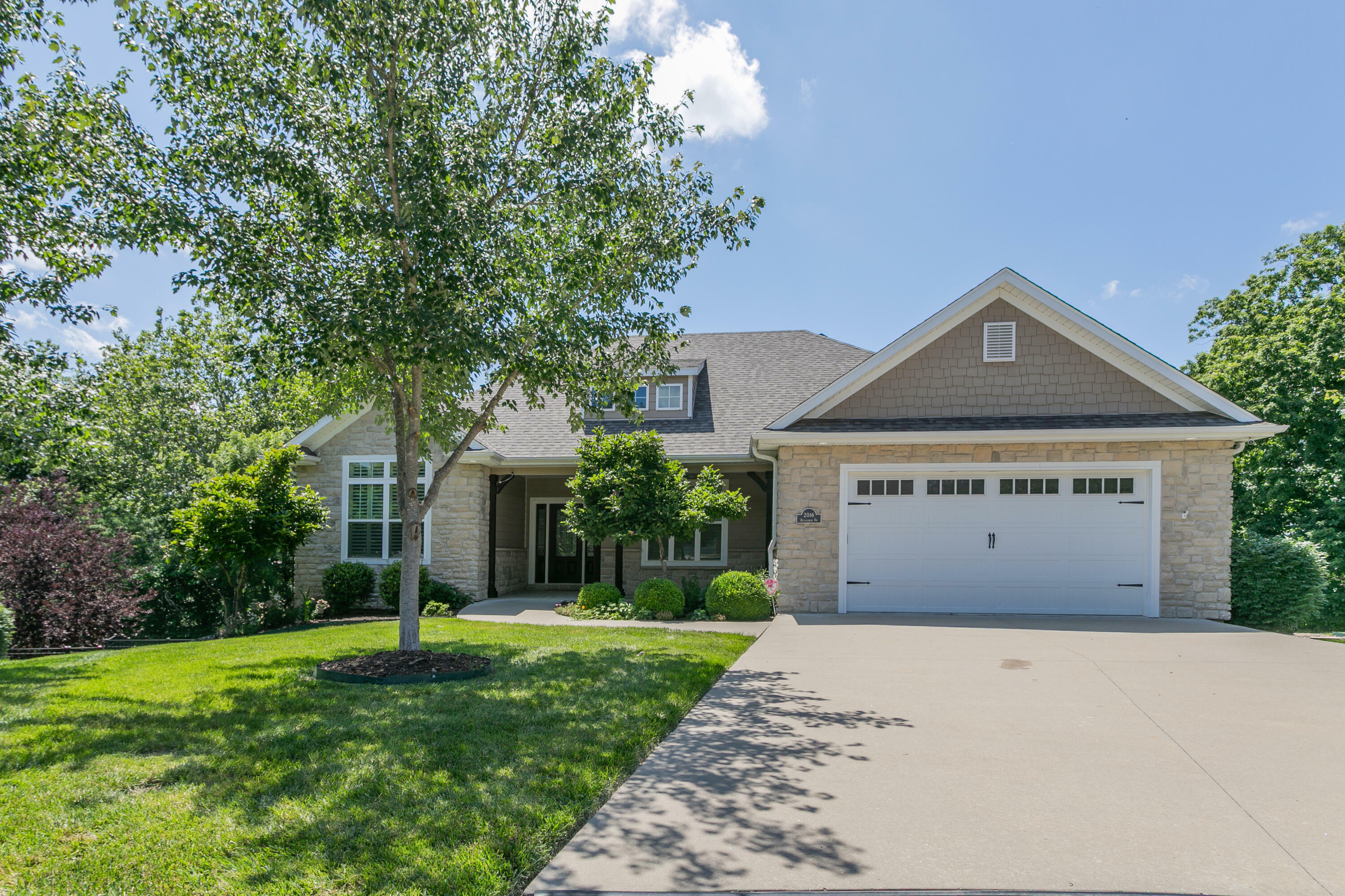 2016 Devonshire Dr  Columbia MO 65203 photo