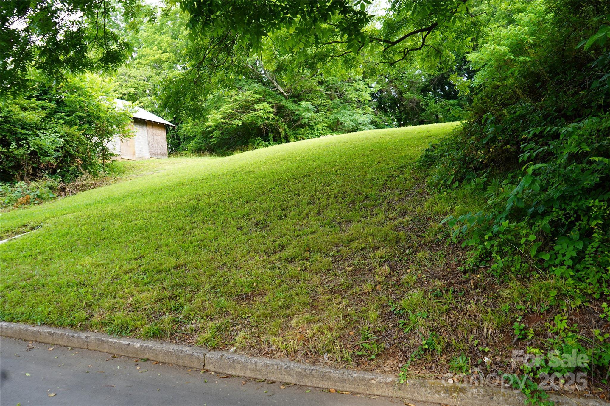 Property Photo: 119 8th Avenue SE NC 28602