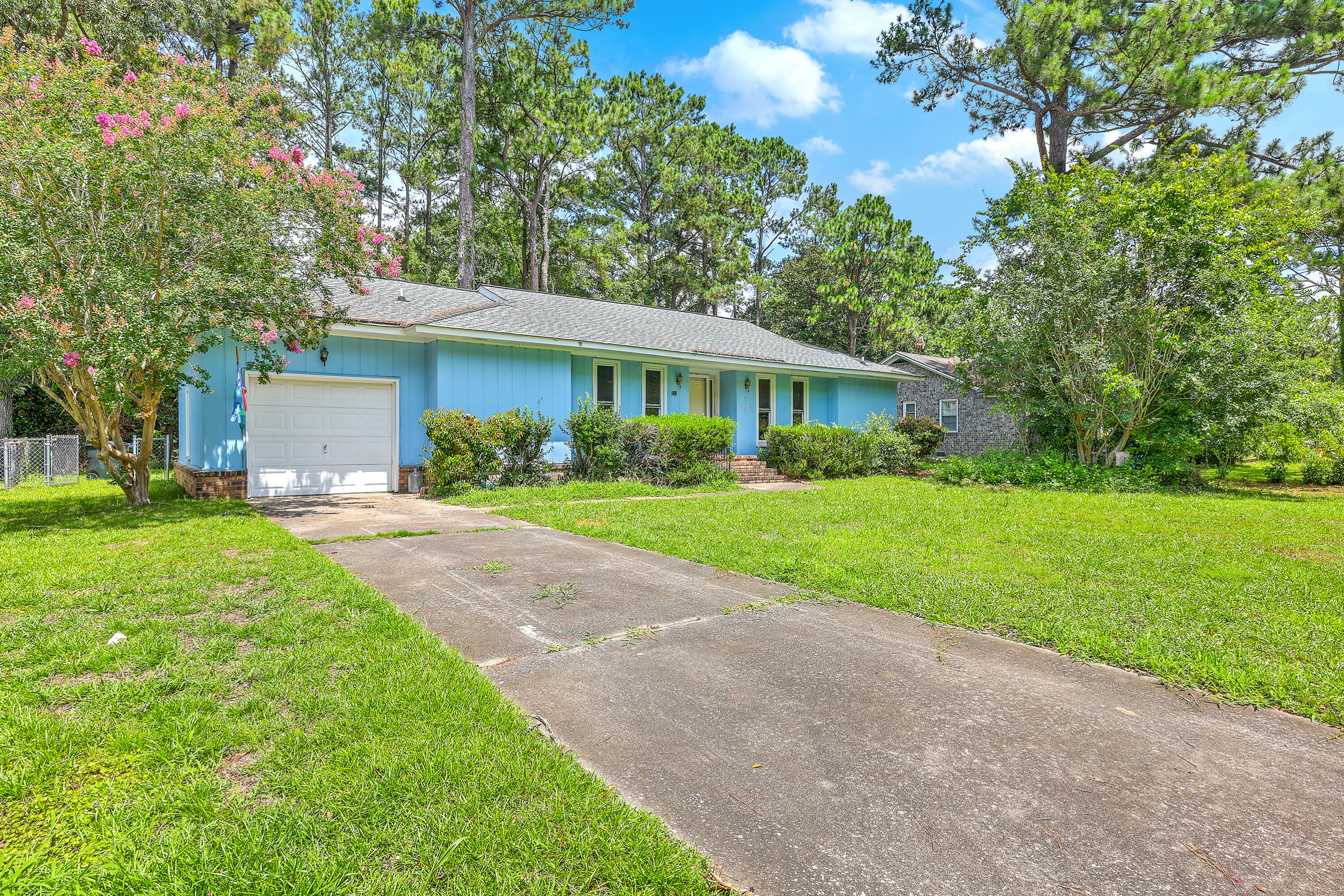 Property Photo: 312 Woodward Boulevard SC 29483