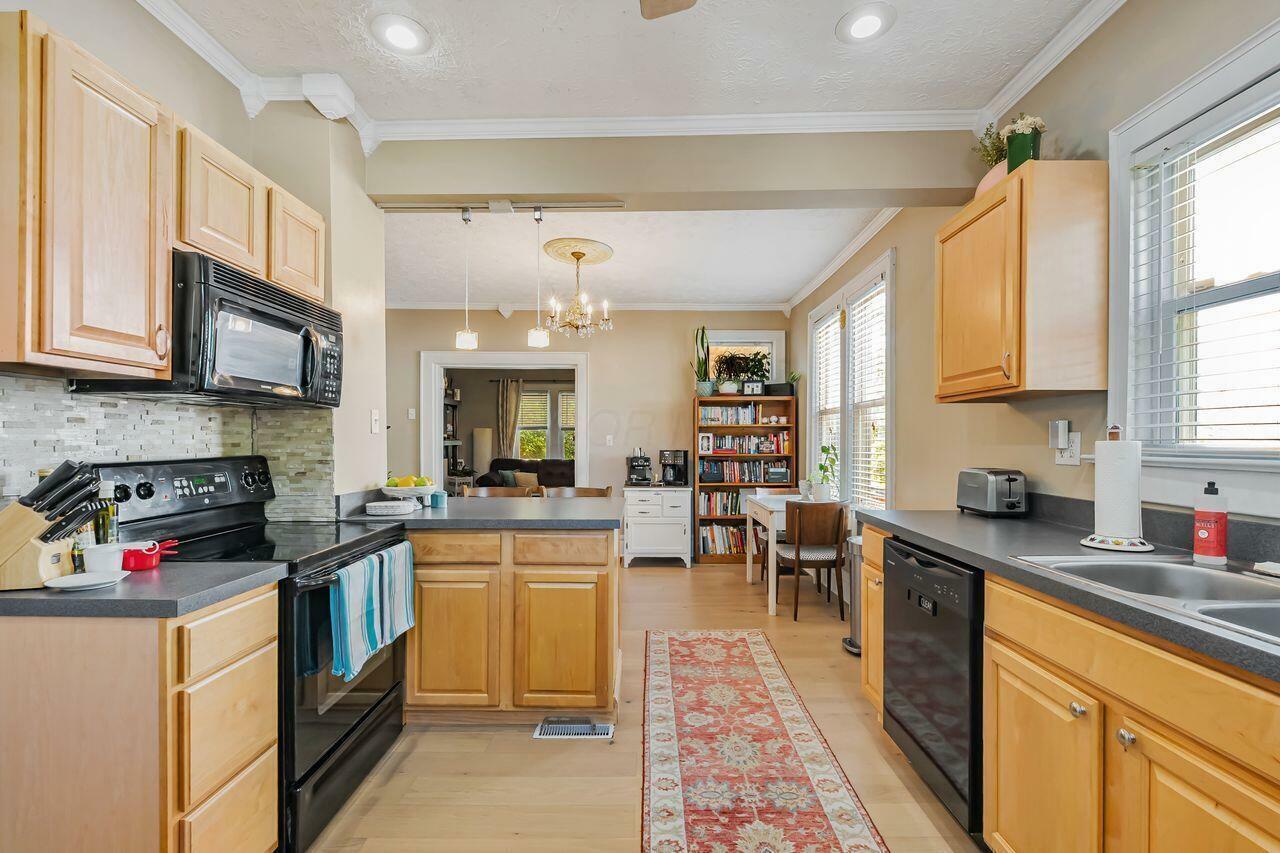 Property Photo: 520 E Jenkins Avenue OH 43207