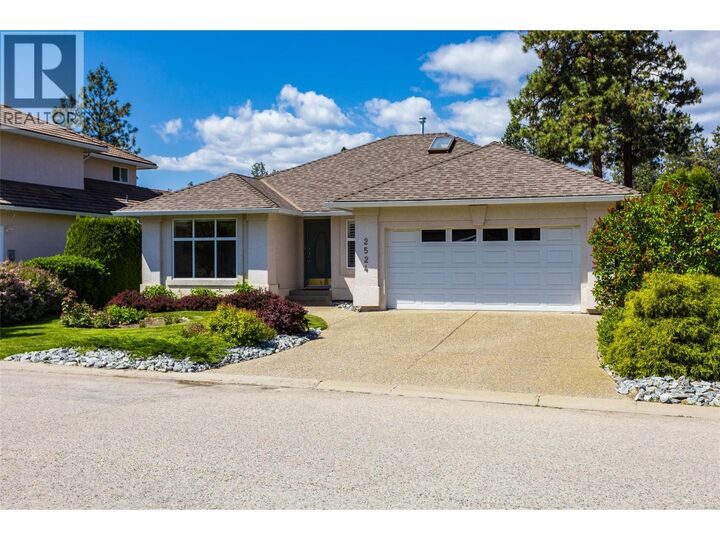 Photo de la propriété:  2524 Quail Lane  BC V1V 1Z9 