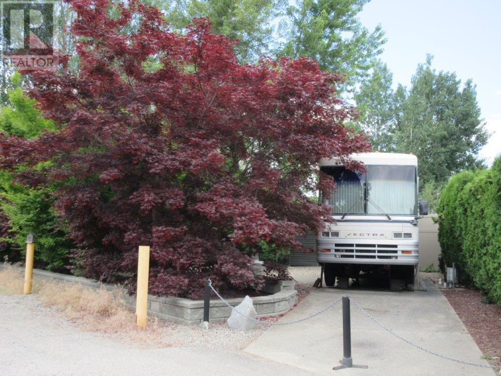 Property Photo: 415 Commonwealth Road 633 BC V4V 1P4