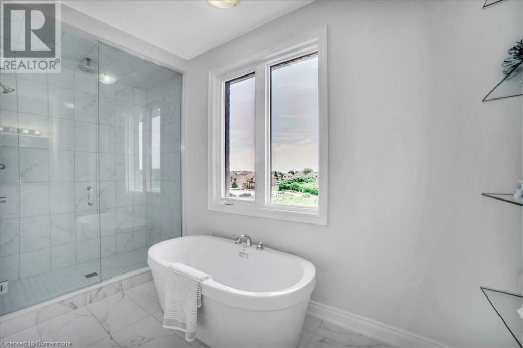 87 Aquasanta Crescent  Hamilton ON L9B 0J9 photo