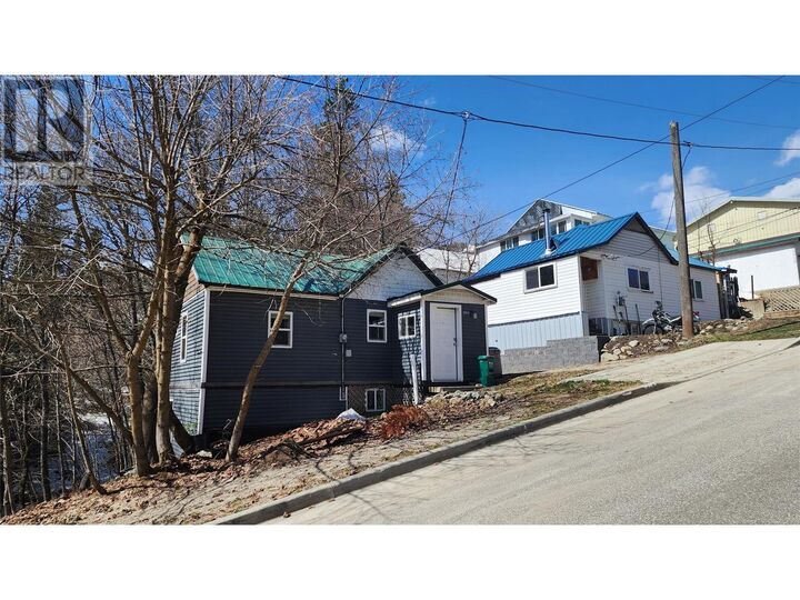 2165 Spokane Street  Rossland BC V0G 1Y0 photo