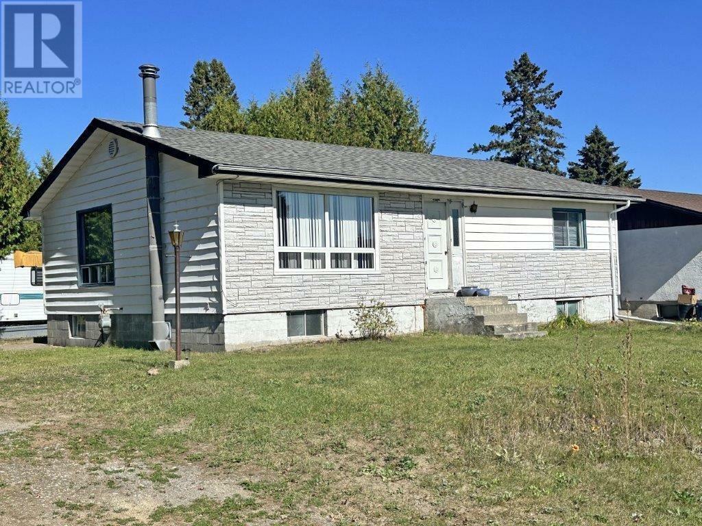 Property Photo: 96 Front Street ON P0T 2J0