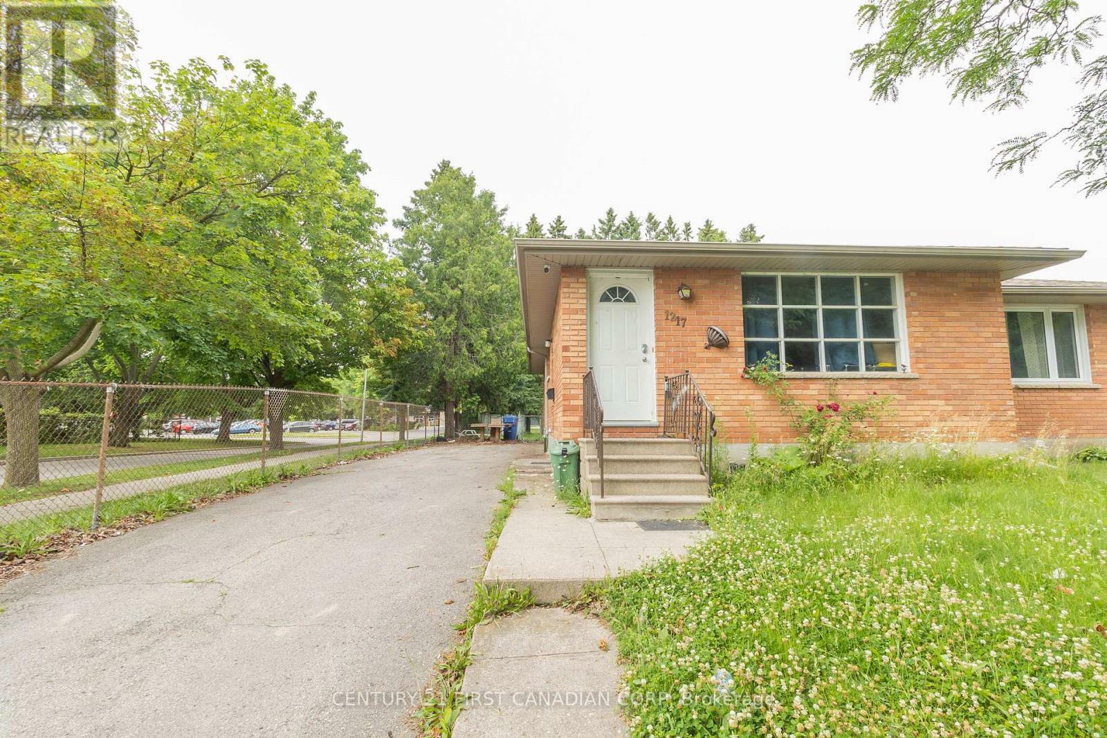Property Photo: 1217 Victoria Drive East ON N5Y 4E3