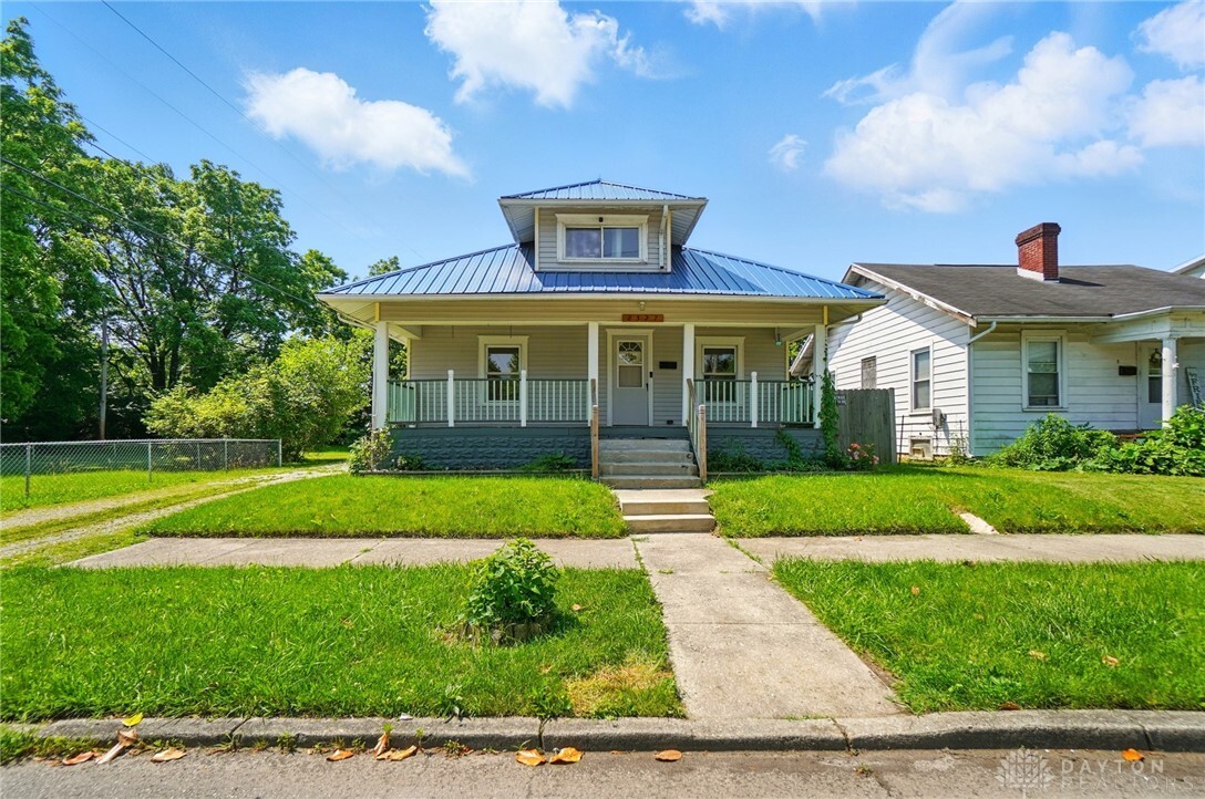 Property Photo: 2327 Kenilworth Avenue OH 45505