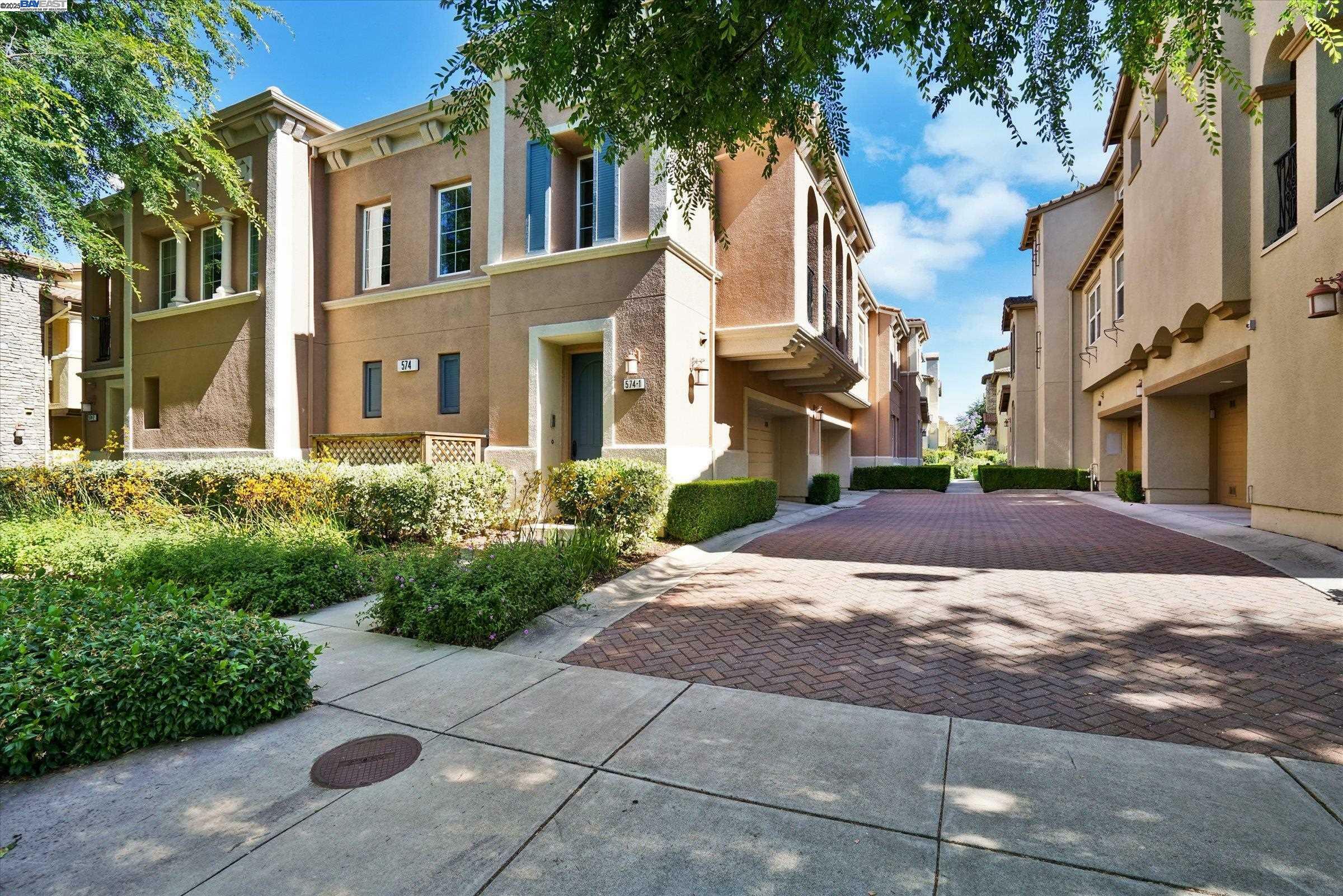 574 Dovecote Ln 1  Livermore CA 94551 photo