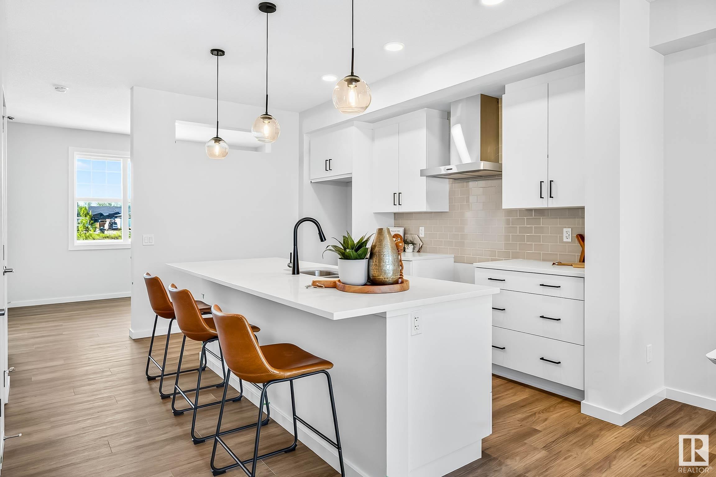 Property Photo: 724 Southfork Drive AB T9E 1N8