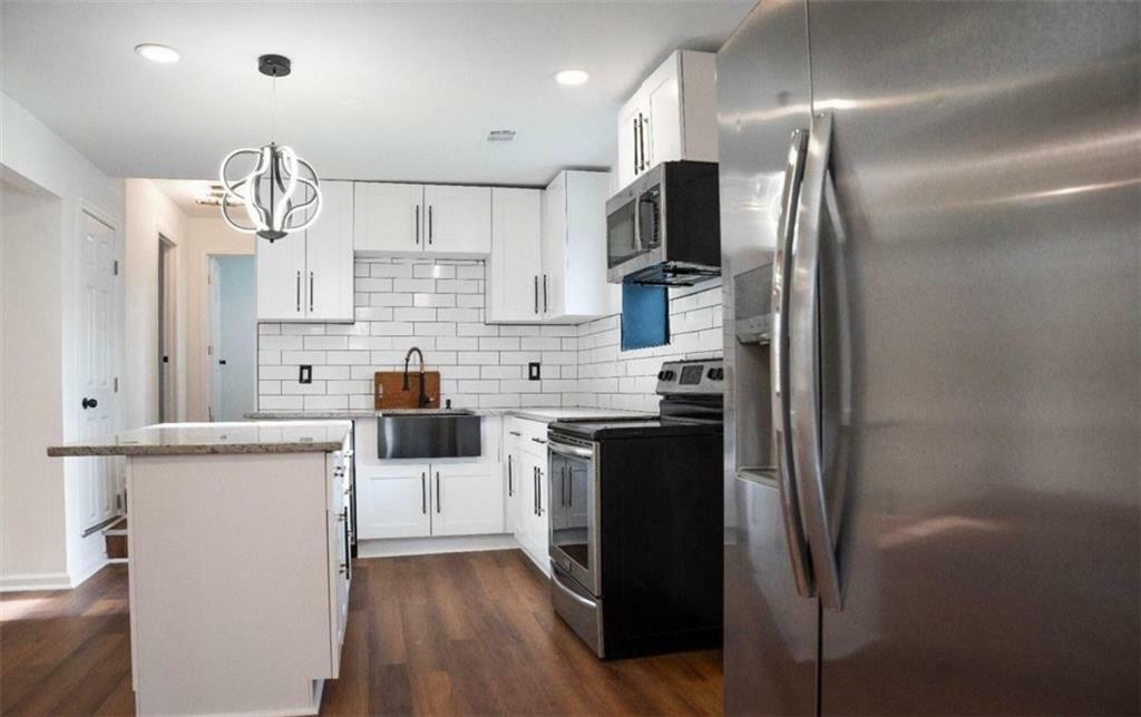 Property Photo: 683 Almon Road GA 30014