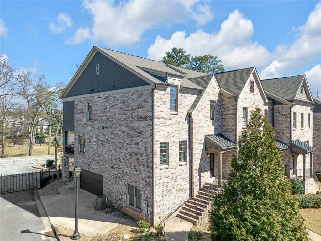 Property Photo: 2850 Stonehall Court SE GA 30080