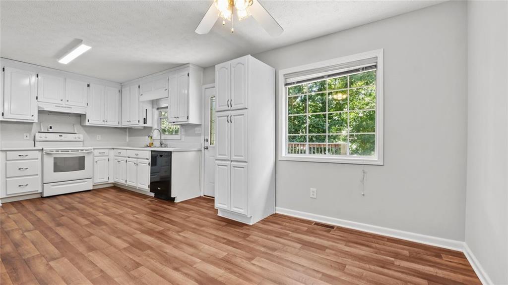 Property Photo: 536 Cherokee Overlook Court Court GA 30115