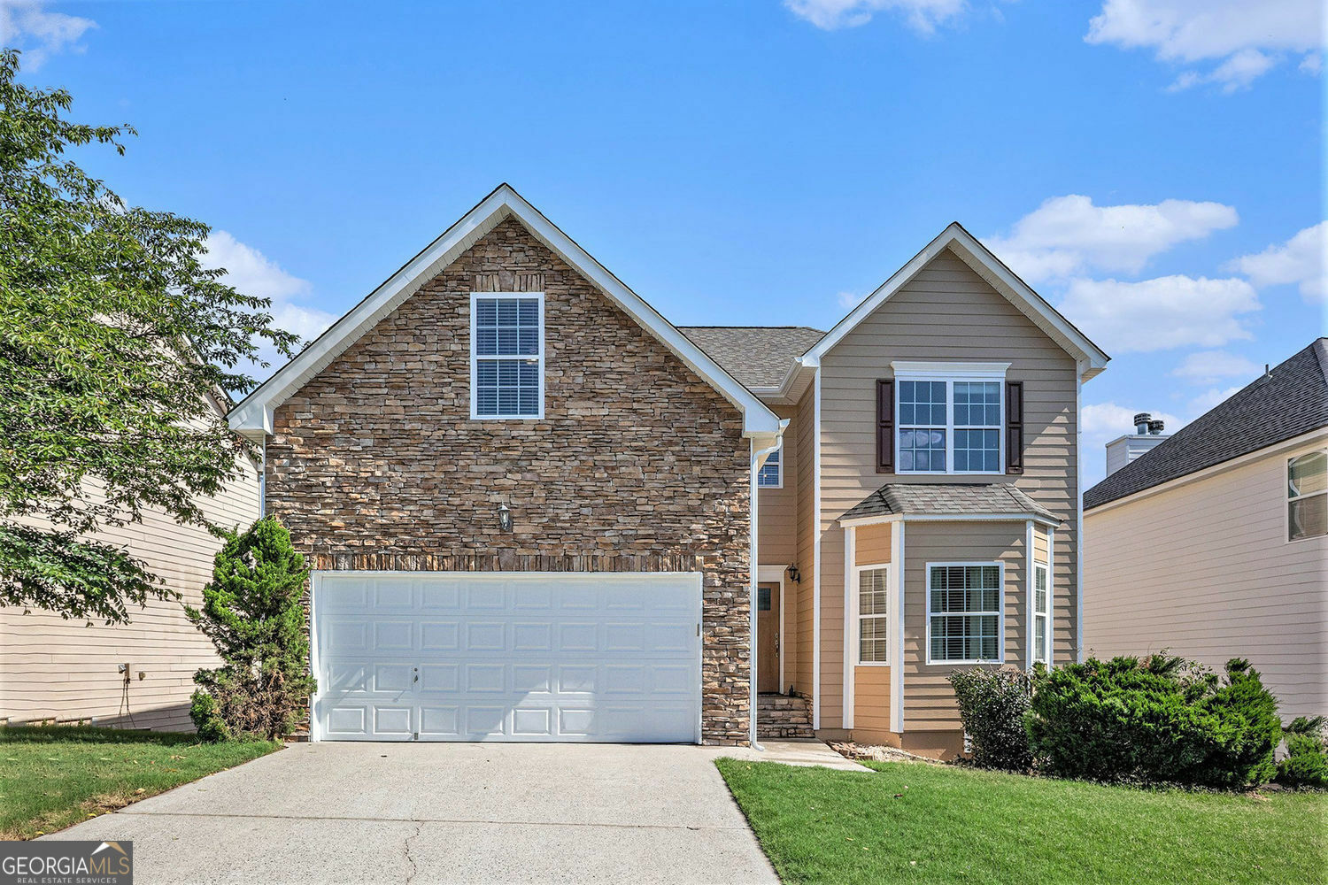 Property Photo: 915 Pebble Creek Trail GA 30024