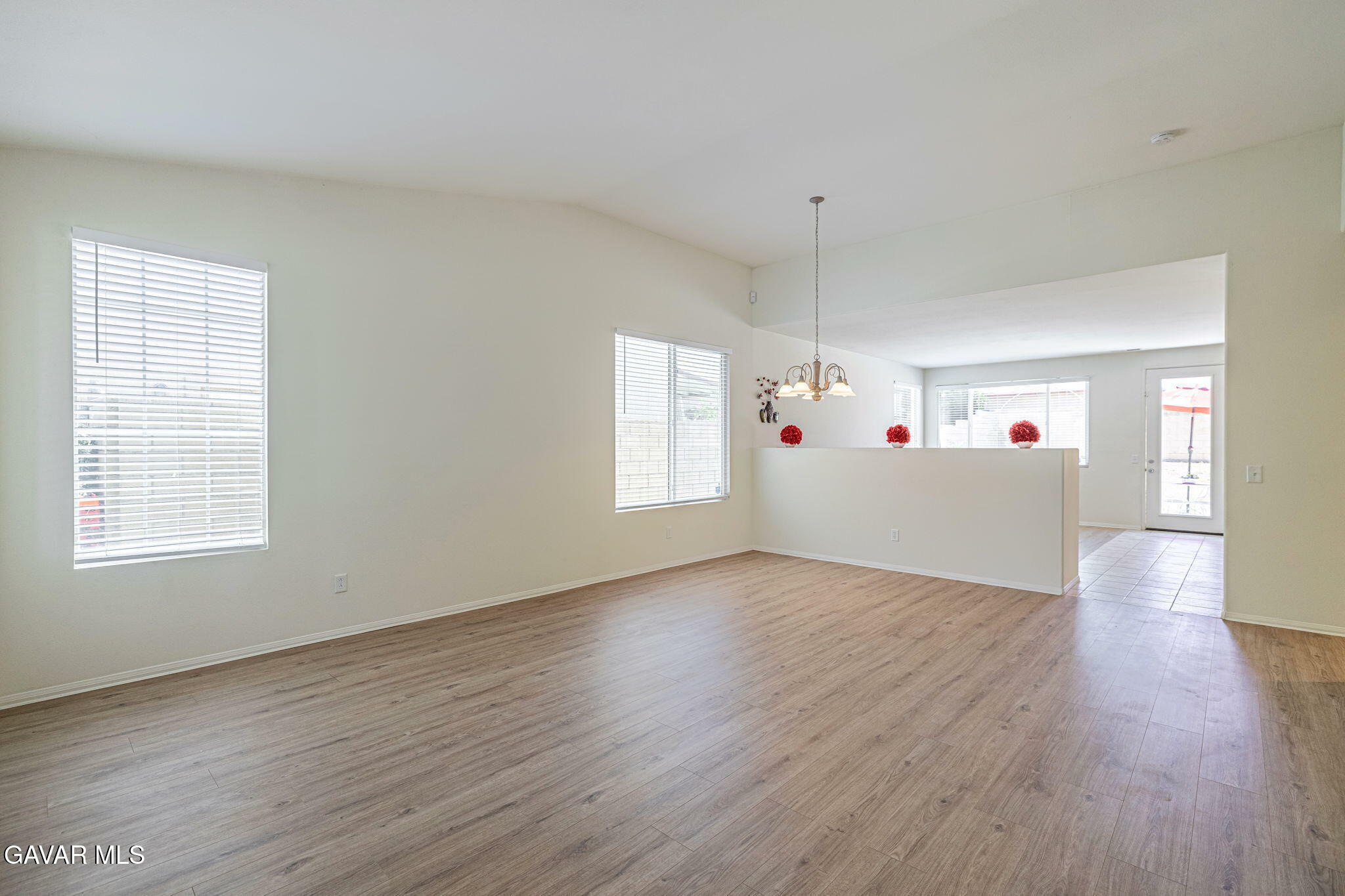 Property Photo: 38537 37th Street East CA 93550
