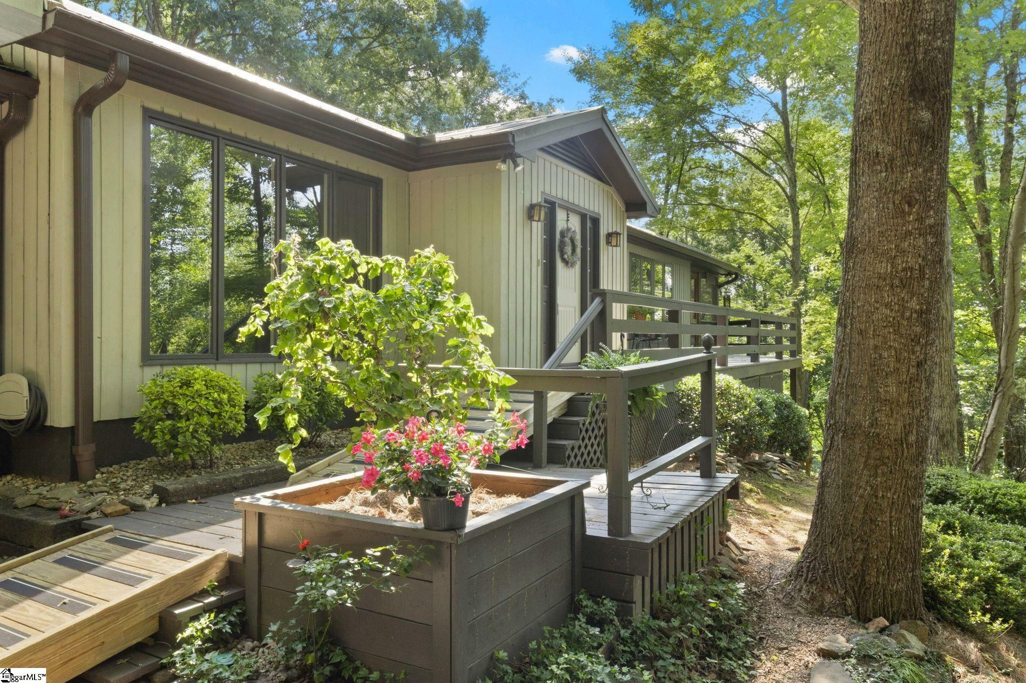 Property Photo: 56 Cardinal Circle NC 28782