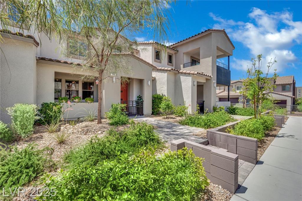 Property Photo: 530 Sonoma Range Street NV 89138