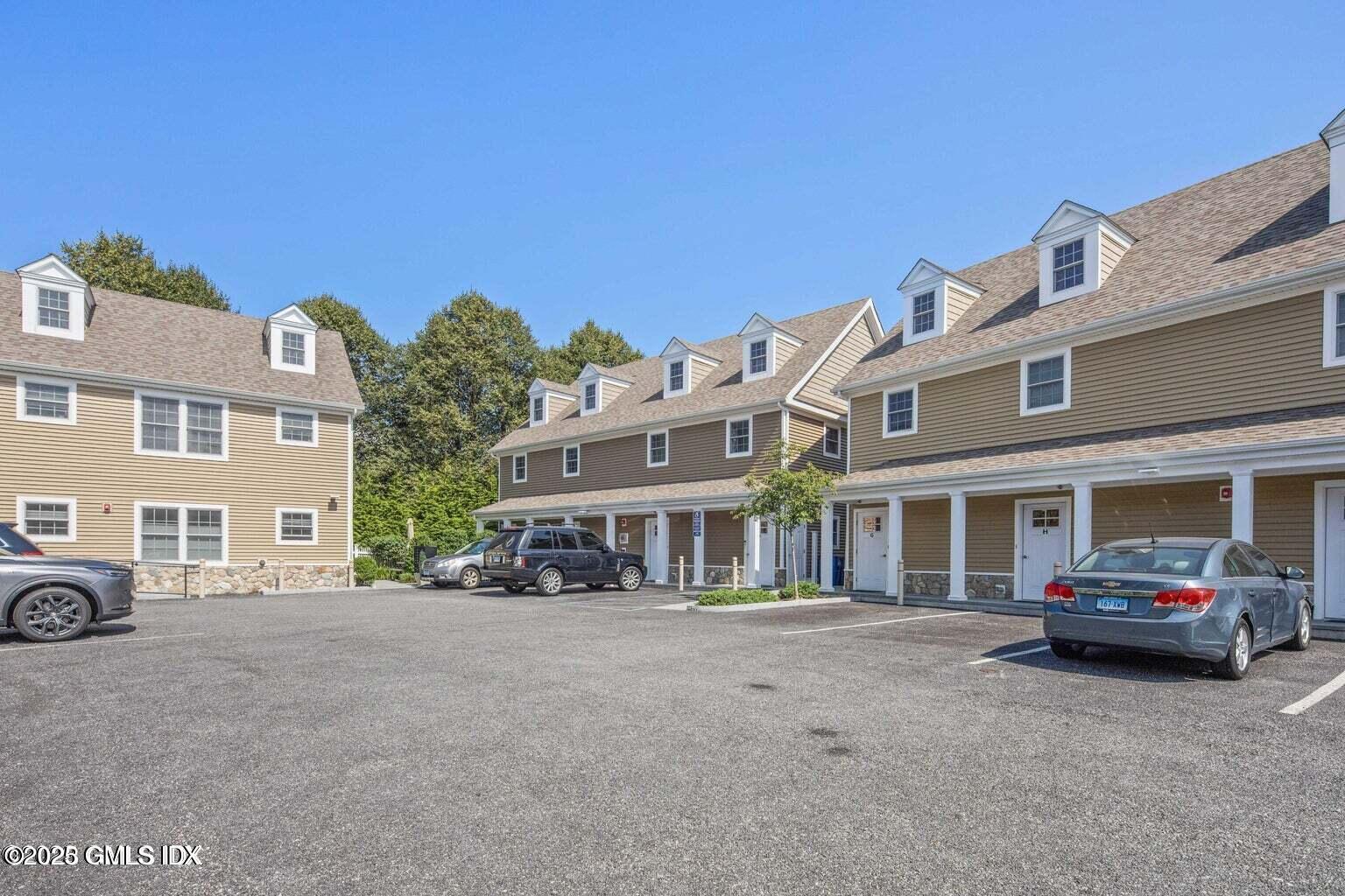 Property Photo: 180 Hamilton Avenue J CT 06830