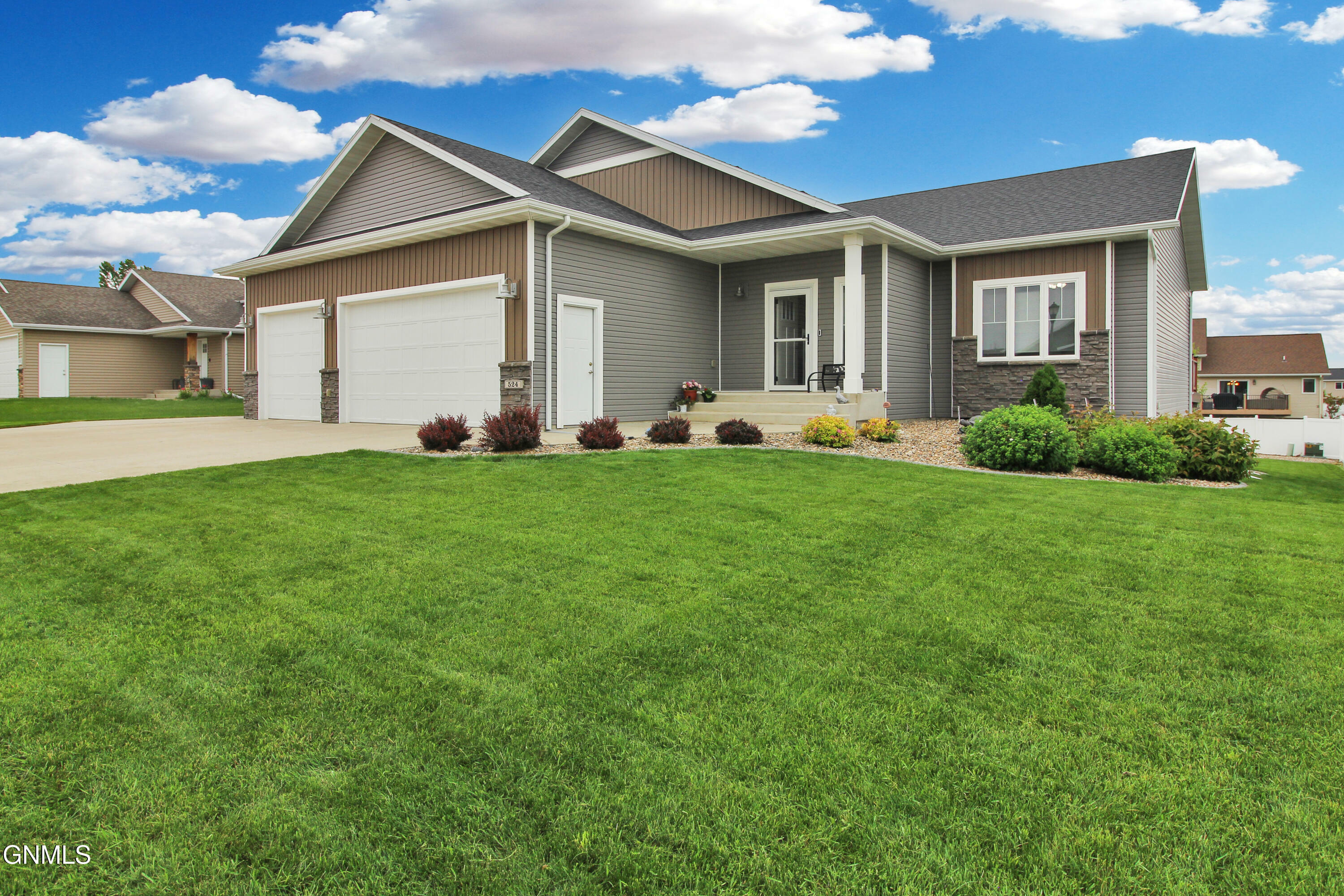 Property Photo: 524 Quarry Lane ND 58503
