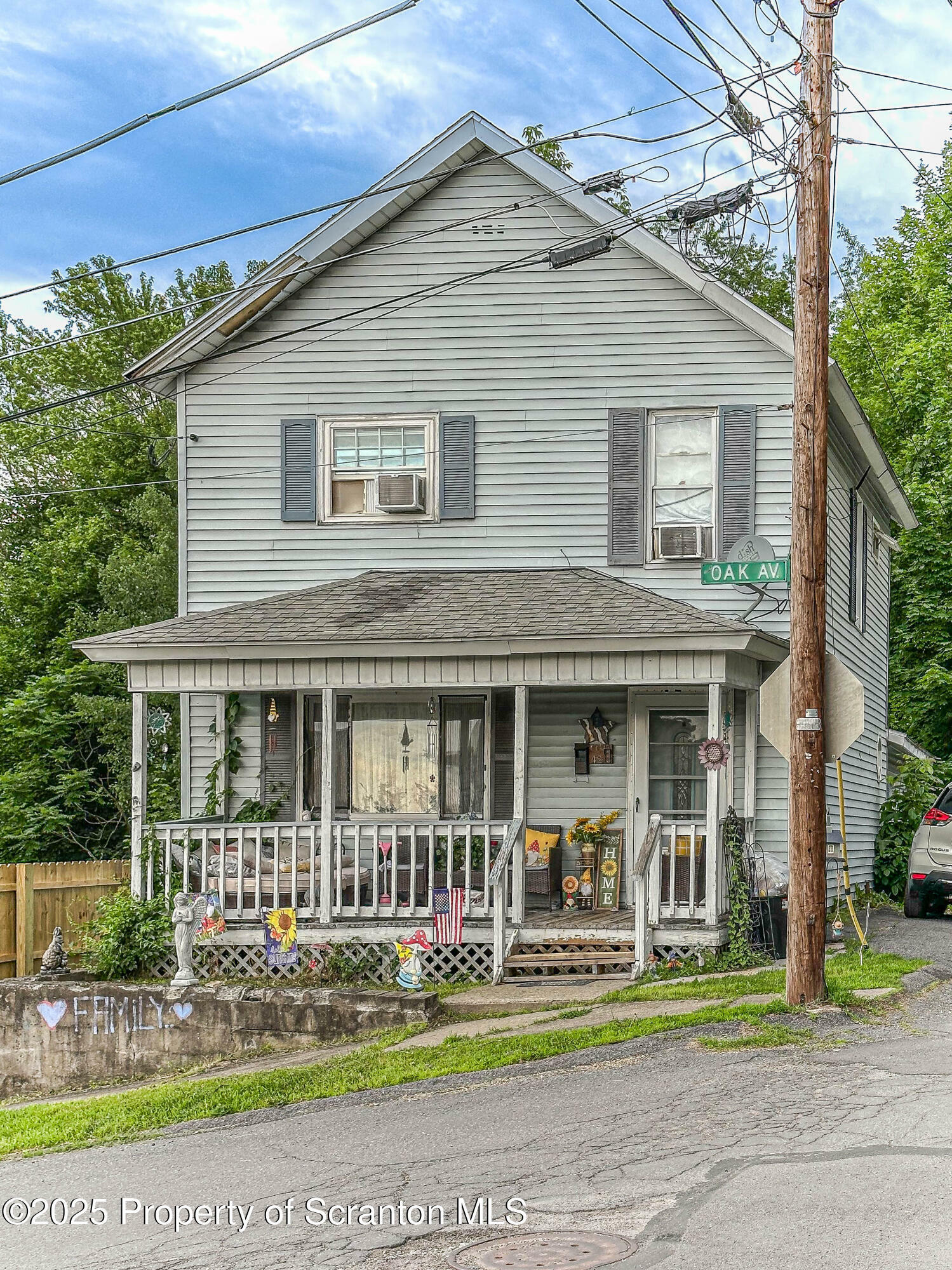 Property Photo: 42 Oak Avenue PA 18407
