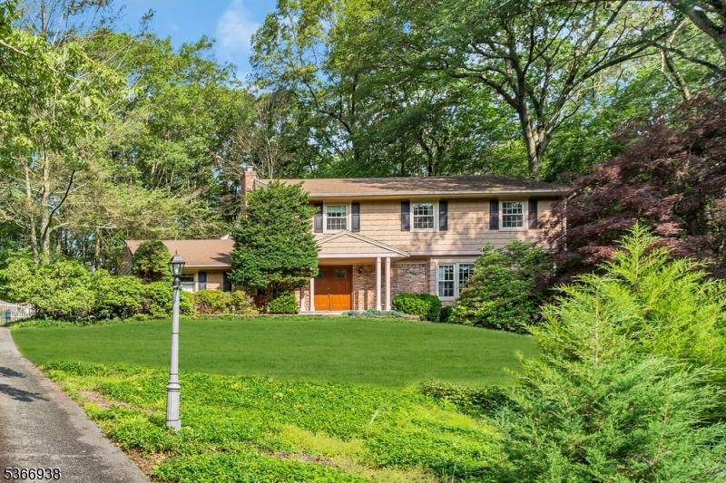 87 Edward Dr  Ringwood Boro NJ 07456 photo