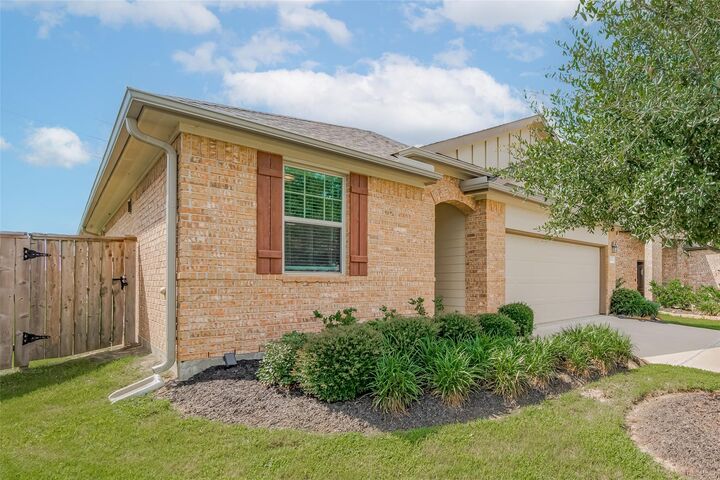 Property Photo:  10143 Lilac Croft Lane  TX 77406 