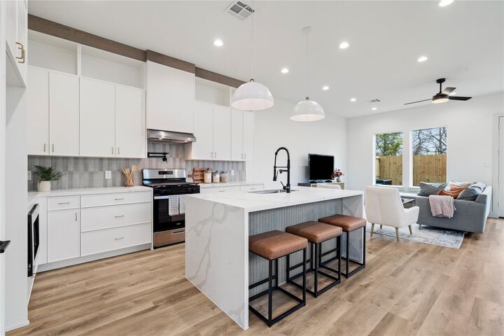 3004 Beulah Street  Houston TX 77004 photo