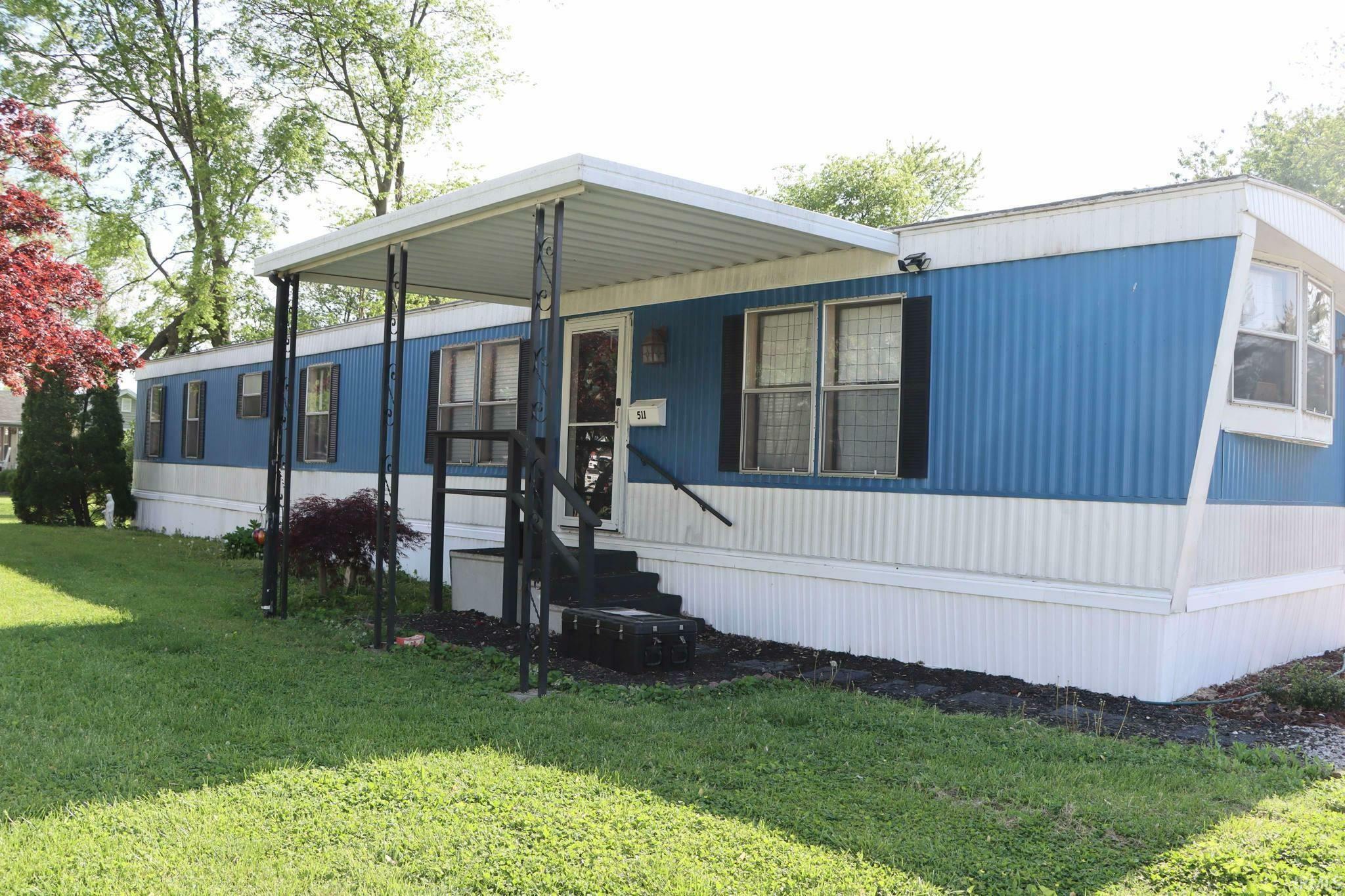 Property Photo:  511 N Polk St Street  IN 47648 