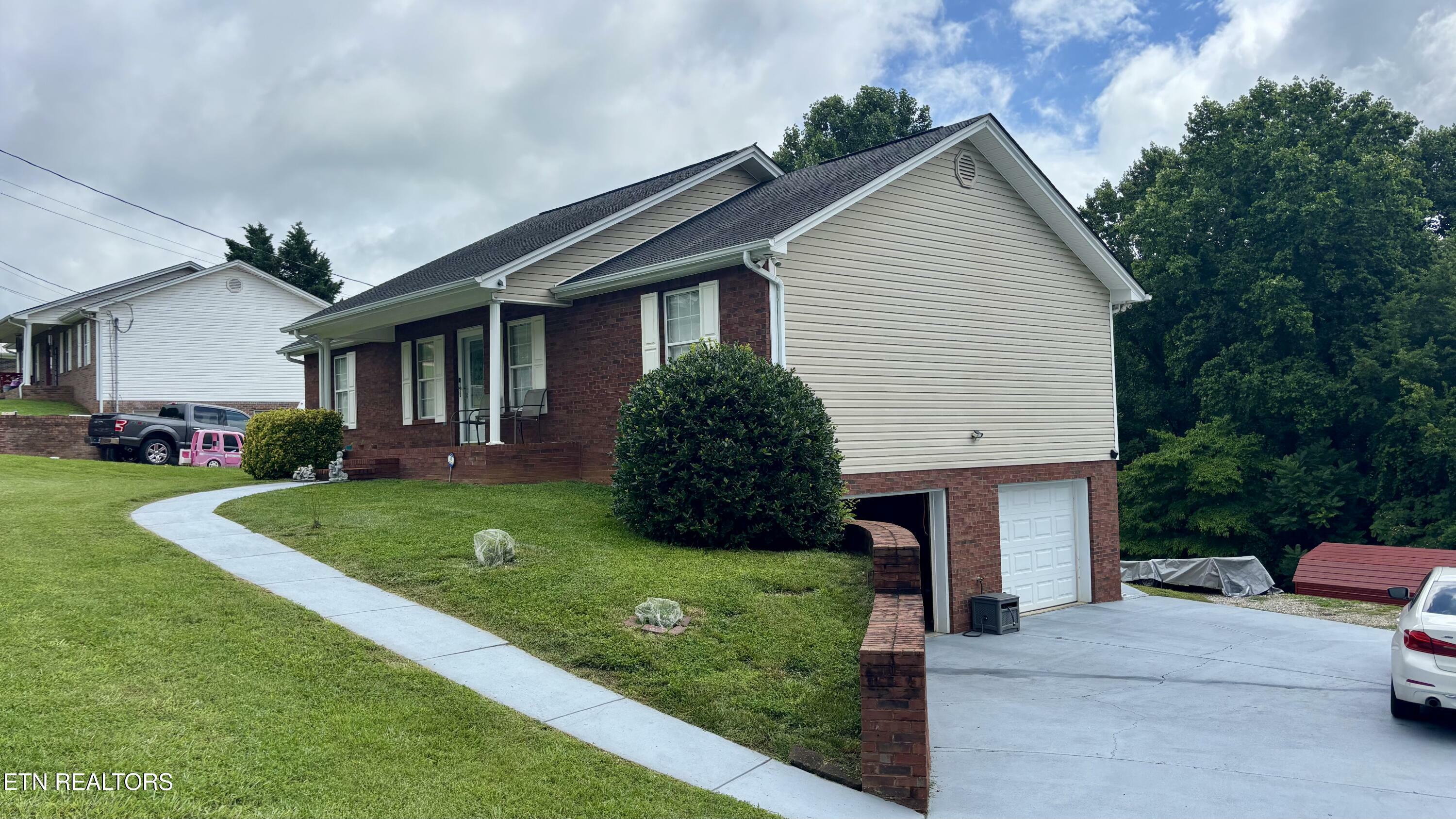Property Photo: 680 Ronald Drive TN 37877