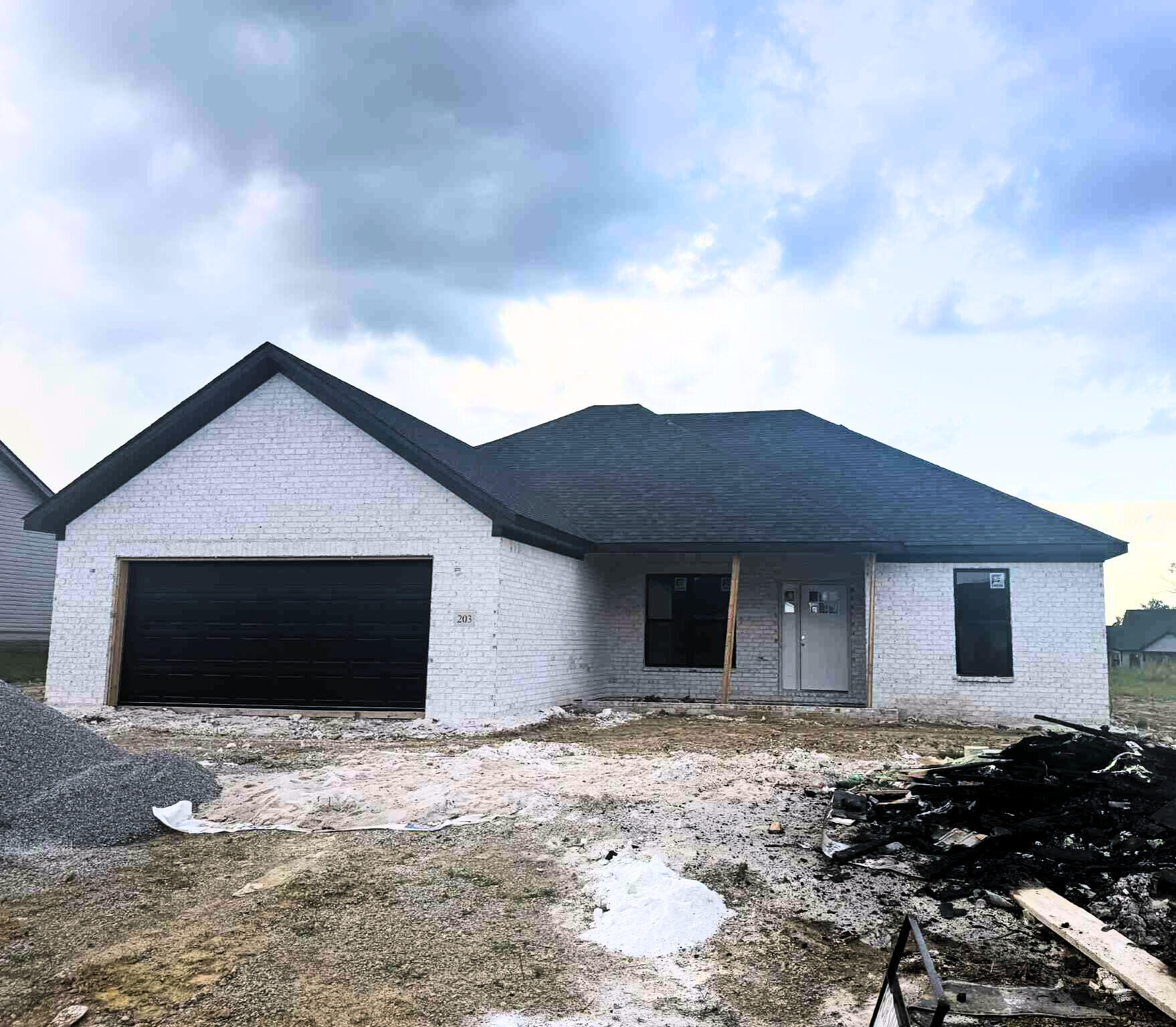 Property Photo: 203 Navajo Drive KY 40475