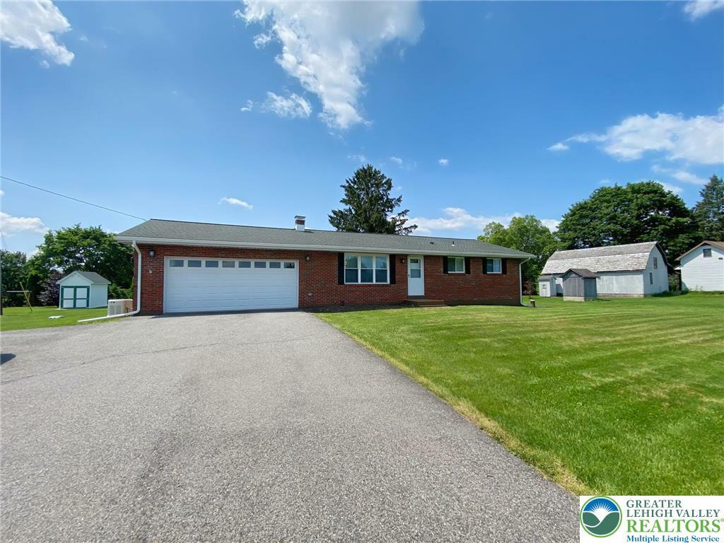 Property Photo: 3111 Pheasant Drive PA 18067