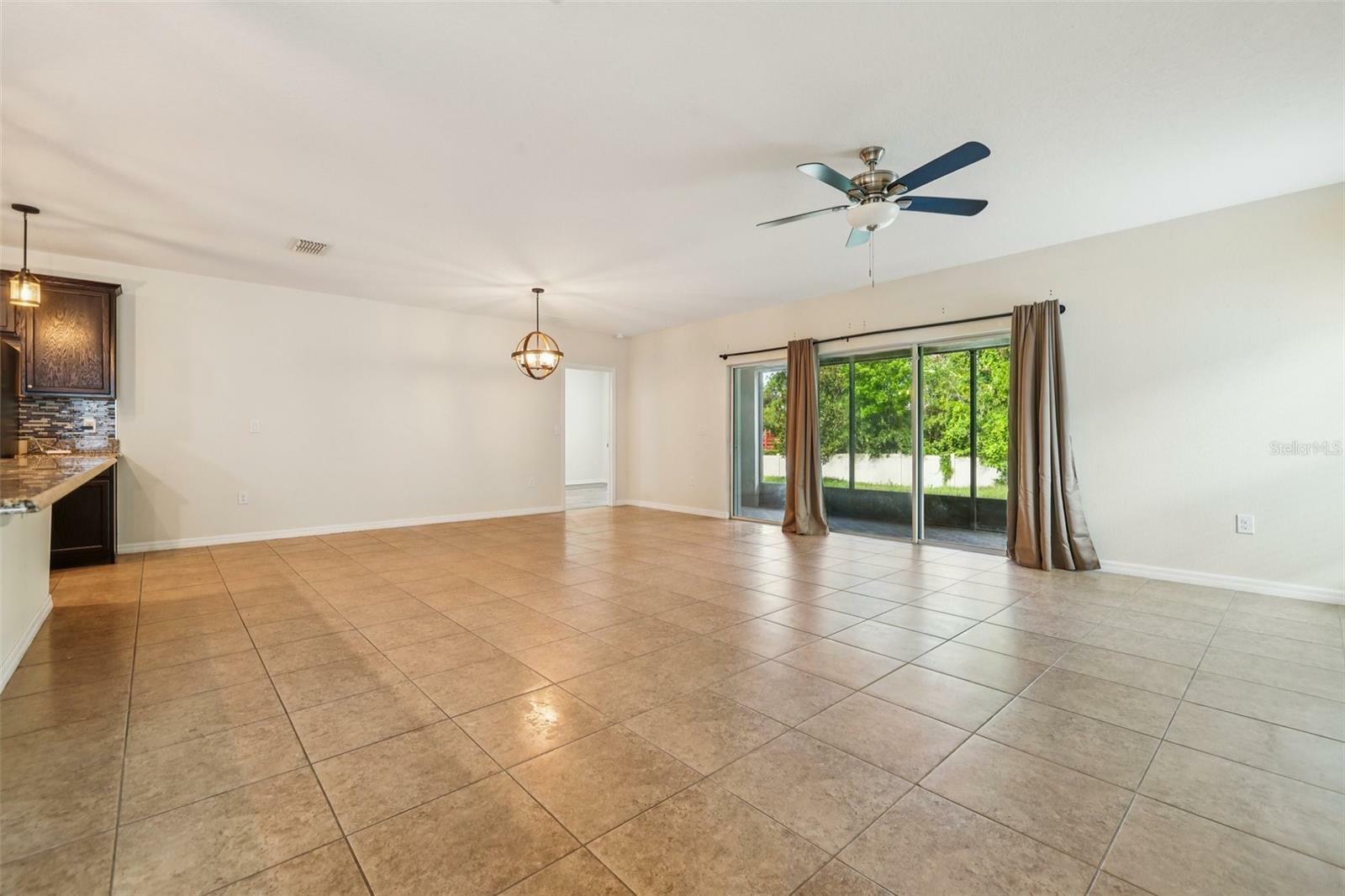 Property Photo: 185 Hamlet Loop FL 33837