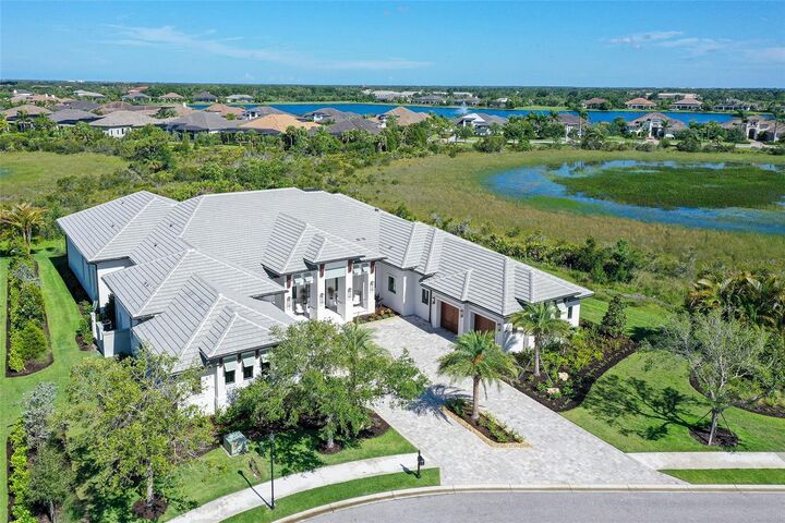 Property Photo:  15315 Anchorage Place  FL 34202 