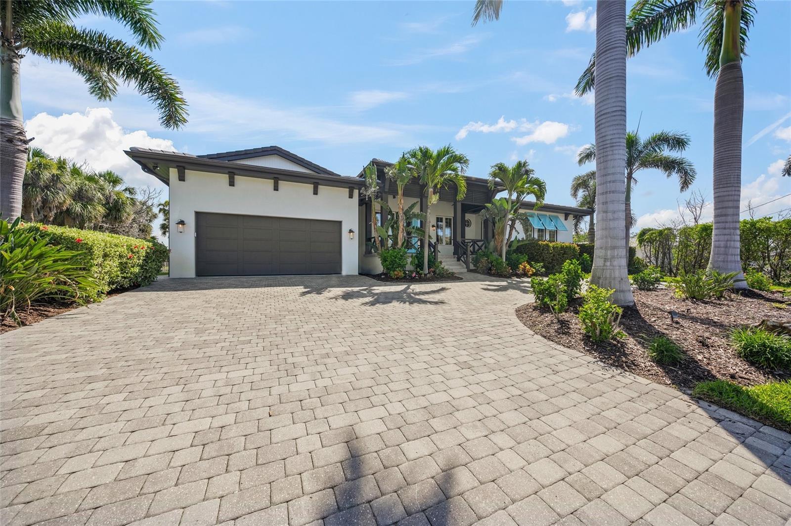 Property Photo: 5569 Cape Leyte Drive FL 34242