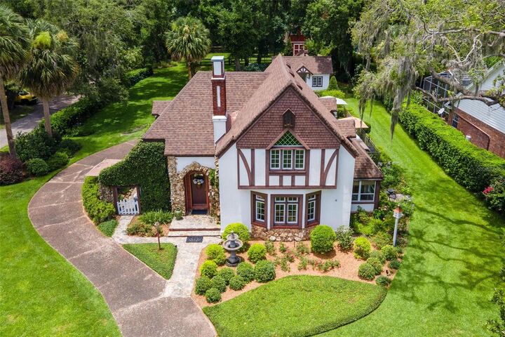 Property Photo:  9233 Silver Lake Drive  FL 34788 